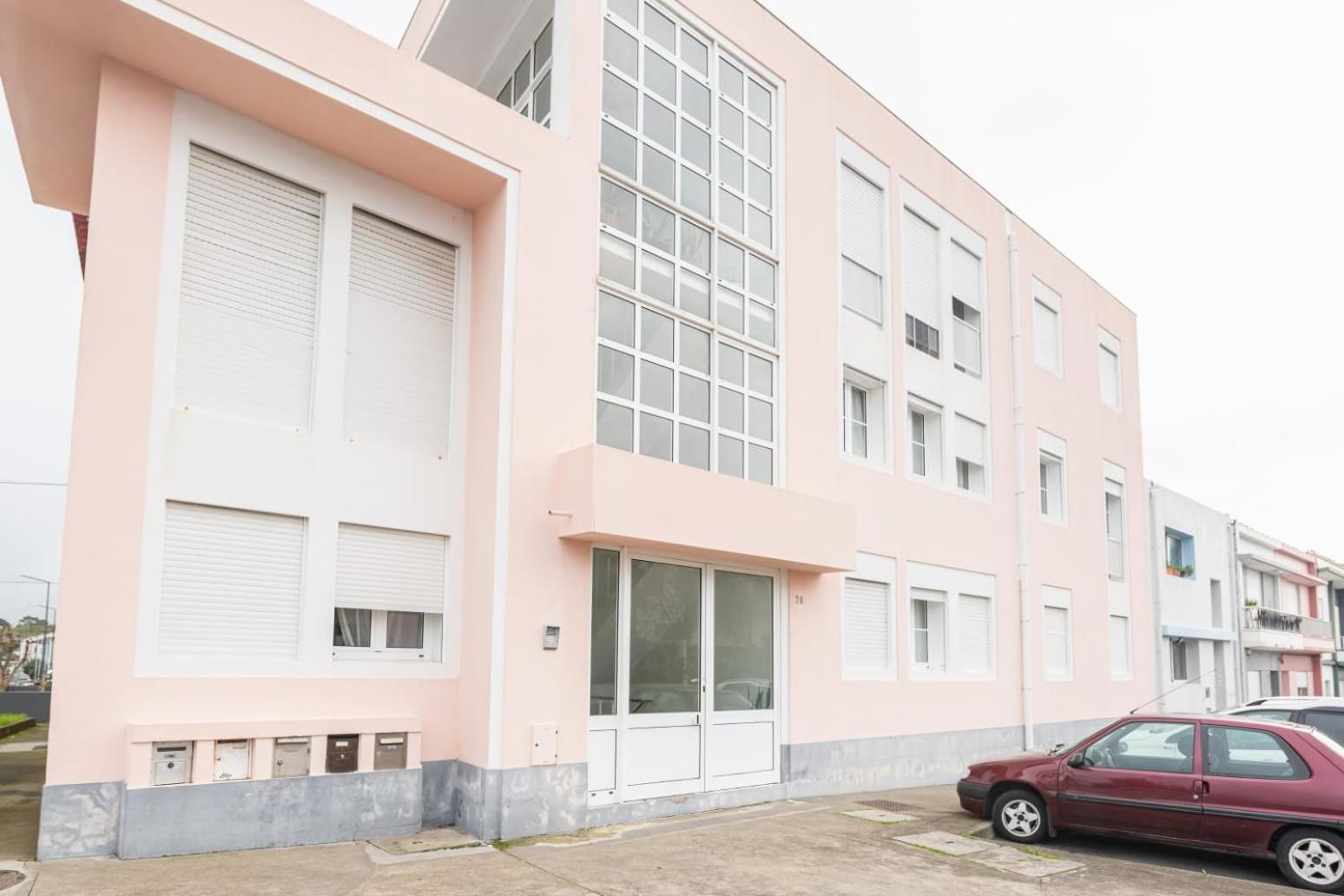 Family Friendly Azorean Apartment Ponta Delgada  Exterior photo